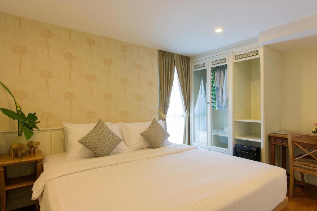 Бангкок: Sabai Sathorn Service Apartment