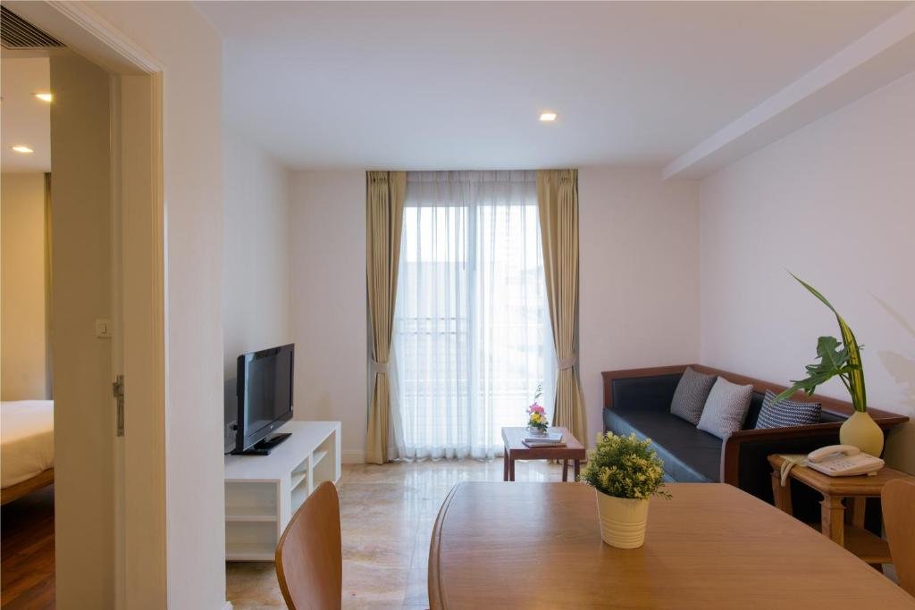 Бангкок: Sabai Sathorn Service Apartment