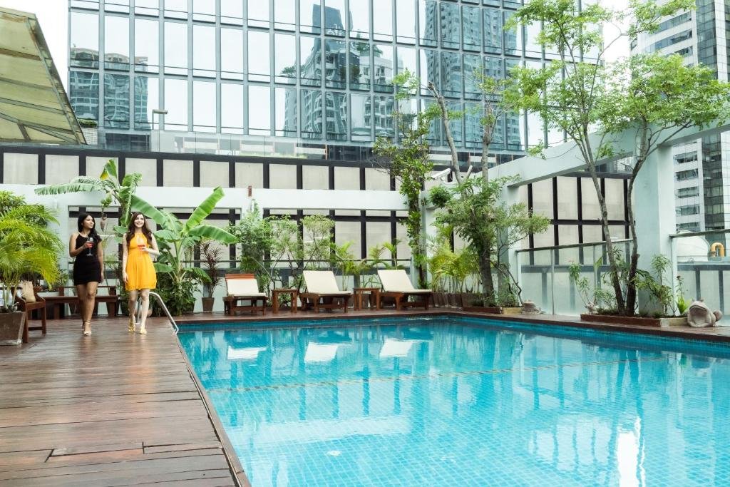 Бангкок: Sabai Sathorn Service Apartment