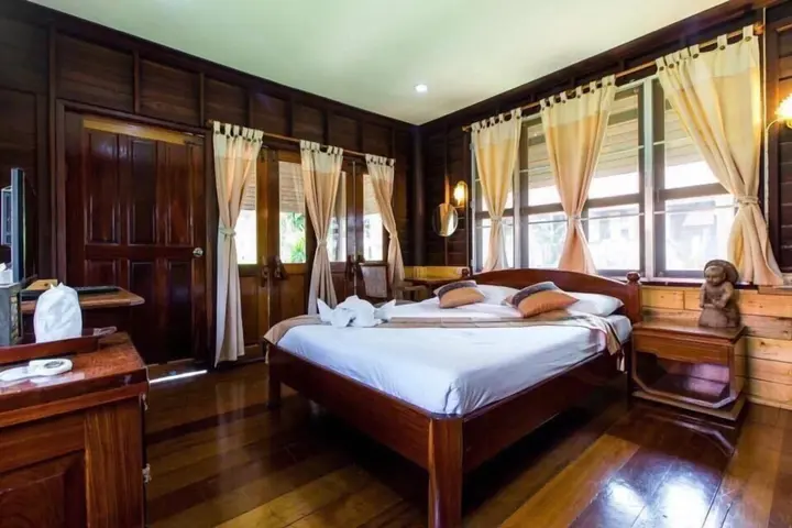 Сай Йок: Khaothone River View Resort