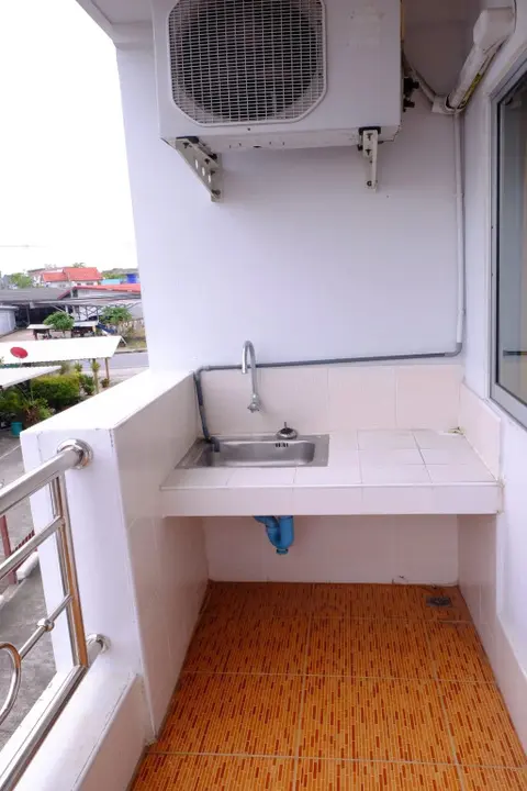 Бан Чанг: Banchang Apartment and Hotel