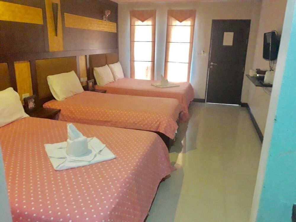 Ко-Лан: Wilawan Pool Resort Koh Larn