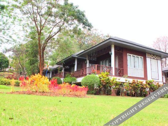 Нонг Нам Дэнг: Sak Phu Duen Hotel & Resort