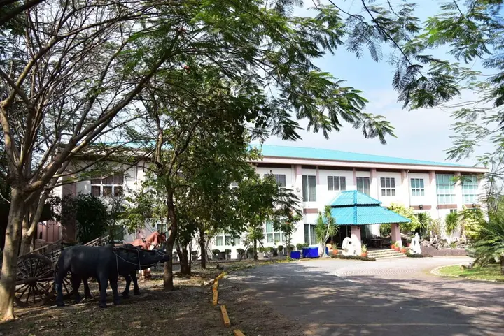 Нонг Нам Дэнг: Phuranya Resort