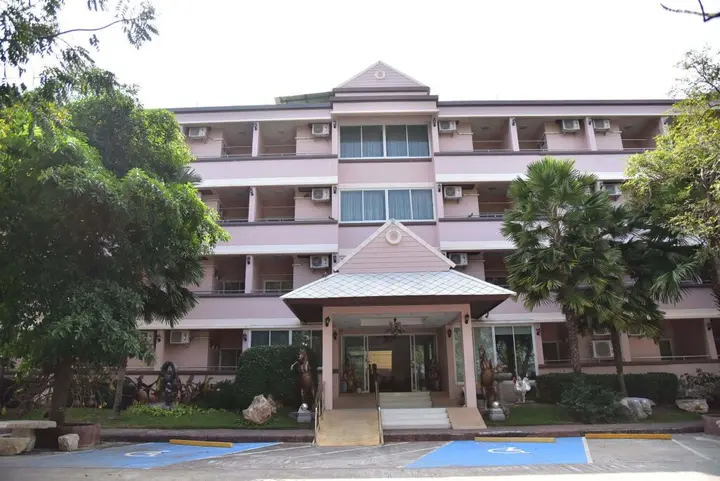 Нонг Нам Дэнг: Phuranya Resort
