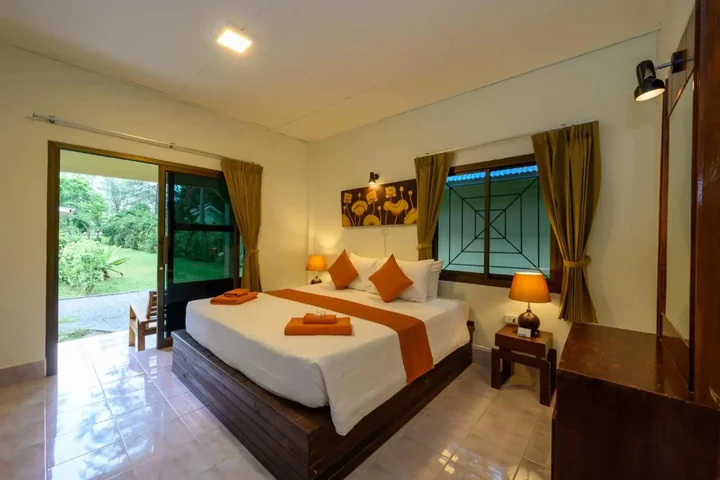 пляж Санрайз: Wapi Resort Koh Lipe