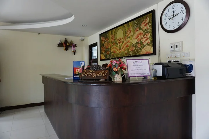 Нан: Ponburi Hotel
