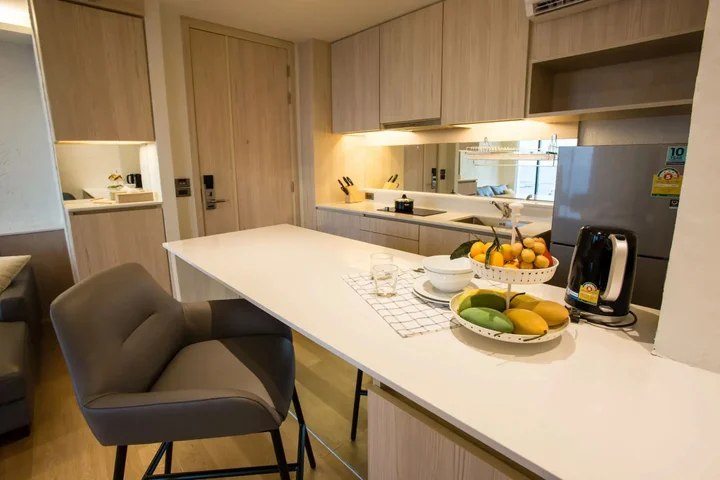 Сирача: Balcony Seaside Sriracha Hotel & Serviced Apartments (SHA Extra Plus)