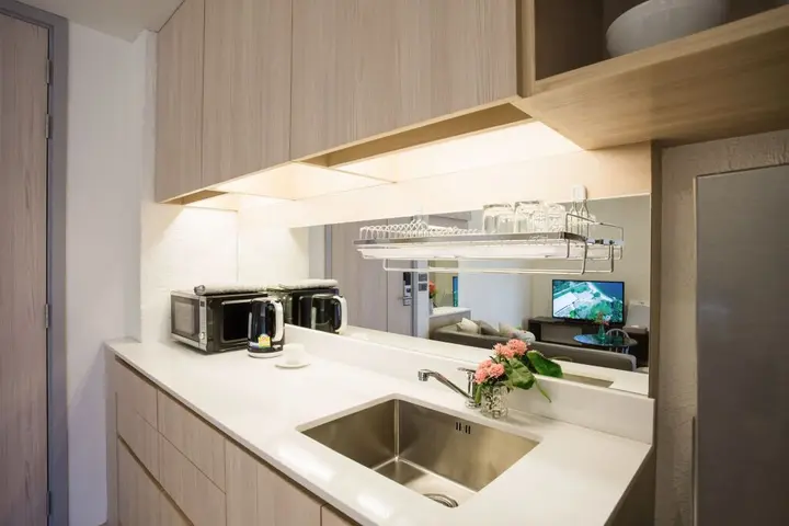 Сирача: Balcony Seaside Sriracha Hotel & Serviced Apartments (SHA Extra Plus)