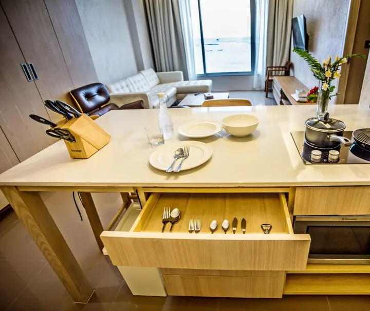 Сирача: Balcony Seaside Sriracha Hotel & Serviced Apartments (SHA Extra Plus)