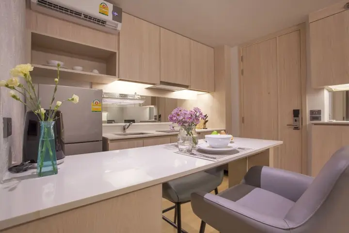 Сирача: Balcony Seaside Sriracha Hotel & Serviced Apartments (SHA Extra Plus)
