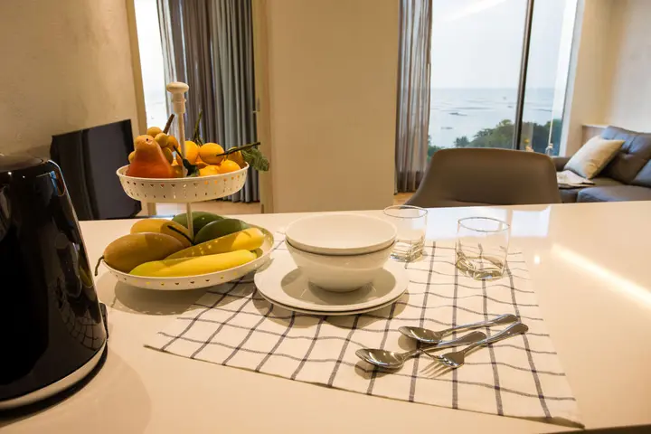 Сирача: Balcony Seaside Sriracha Hotel & Serviced Apartments (SHA Extra Plus)