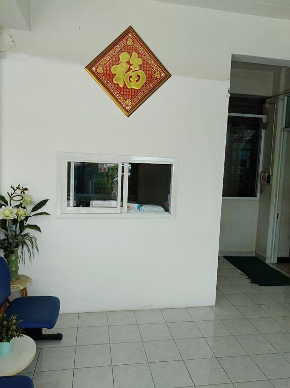 Сураттхани: Sansabai Place
