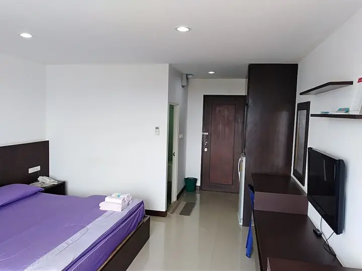 Сураттхани: Sansabai Place