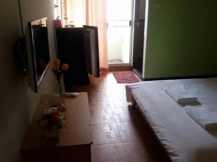 Нонтхабури: B2广场酒店(B2 Place)