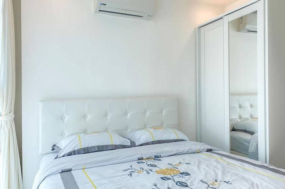 Cosy Beach View Condominium by 1015 — фото 1