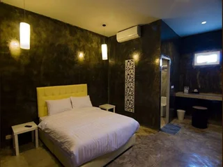 Нонг Нам Дэнг: Khaoyai Station & Hotel
