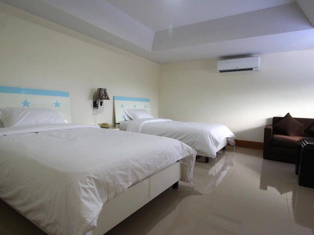Пхра-Прадэнг: Rimnam Hotel Suk Sawat 70