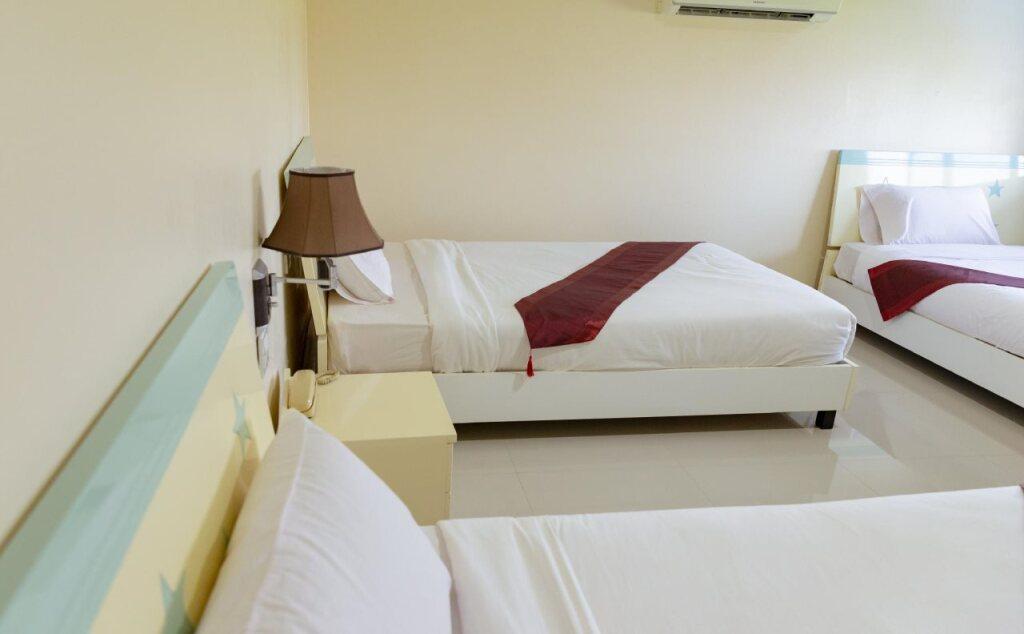 Пхра-Прадэнг: Rimnam Hotel Suk Sawat 70