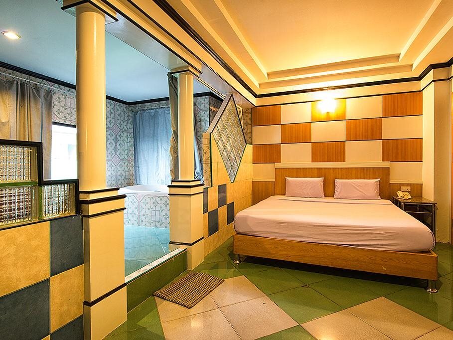 Садао: Satit Hotel