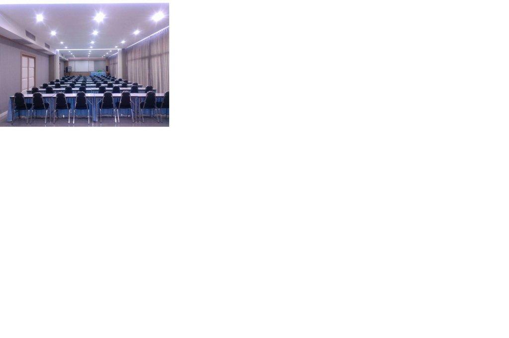 carousel image 0