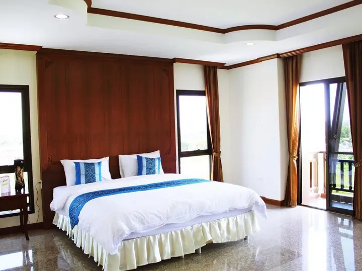 Сирача: CY Hotel & Residence