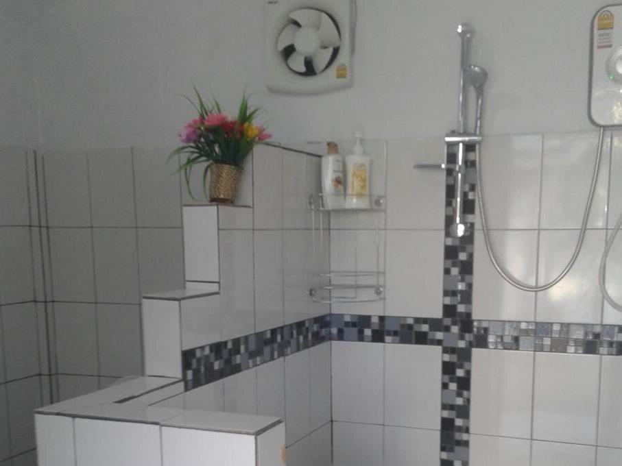 Тхунг Бан Ват: Huean Wadd Khian Resort