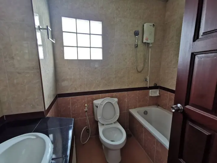 Тха Мапранг: Hihotel Saraburi (SHA Certified)