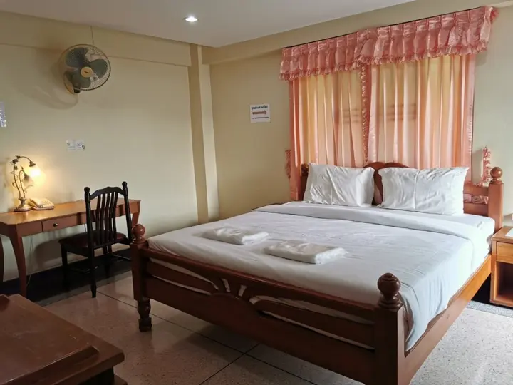 Тха Мапранг: Hihotel Saraburi (SHA Certified)