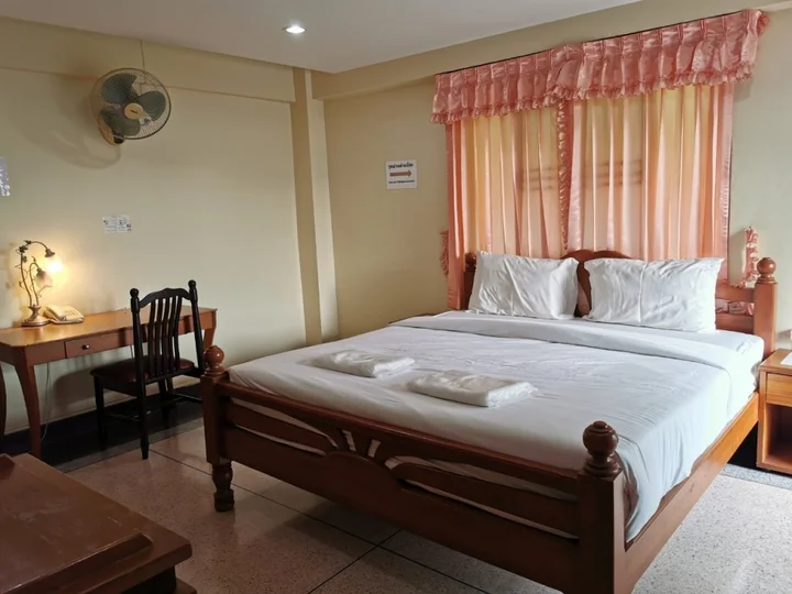 Тха Мапранг: Hihotel Saraburi (SHA Certified)