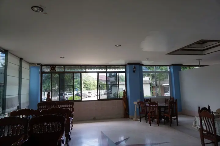 Сурин: Metro Residence