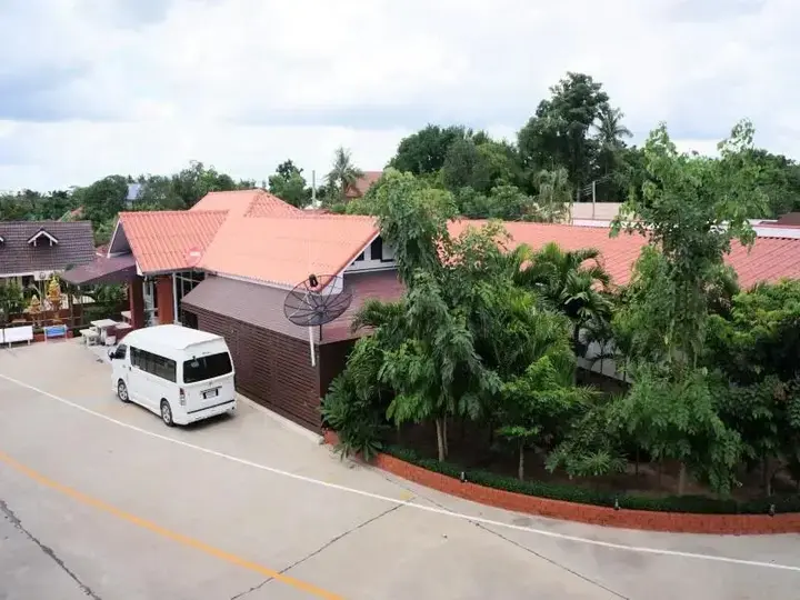Нанг-Ронг: Rutna Resort