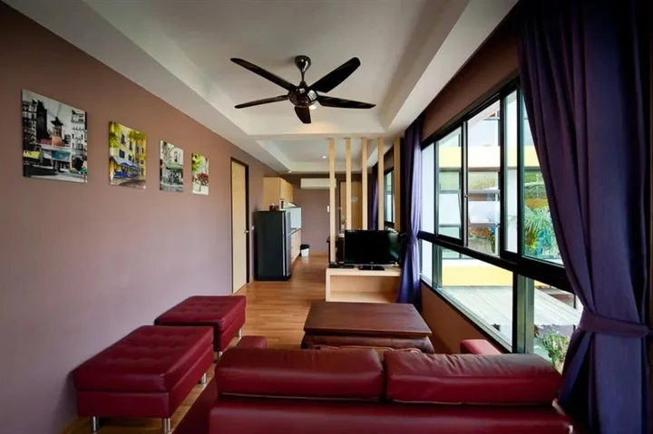 Муанг: Anchan Hostel