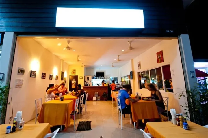 Муанг: Anchan Hostel