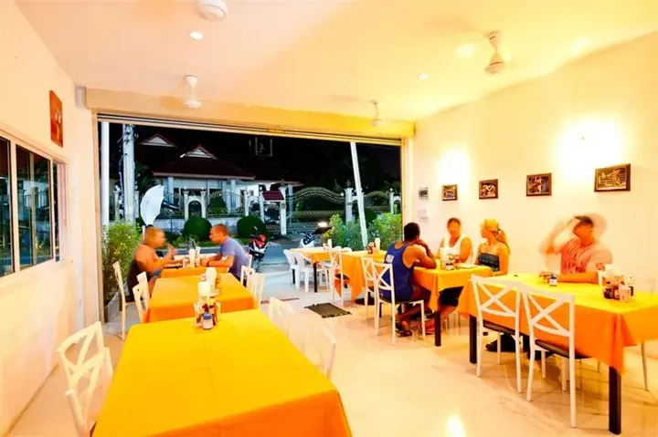 Муанг: Anchan Hostel