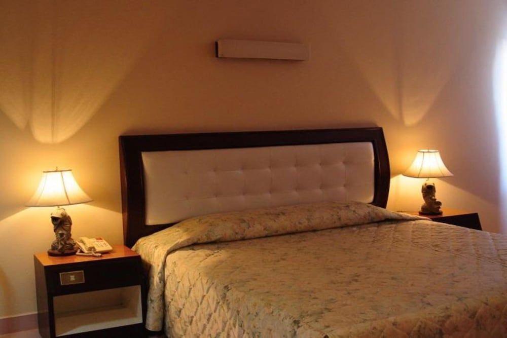 Сурин: Hotel Petchkasem Grand
