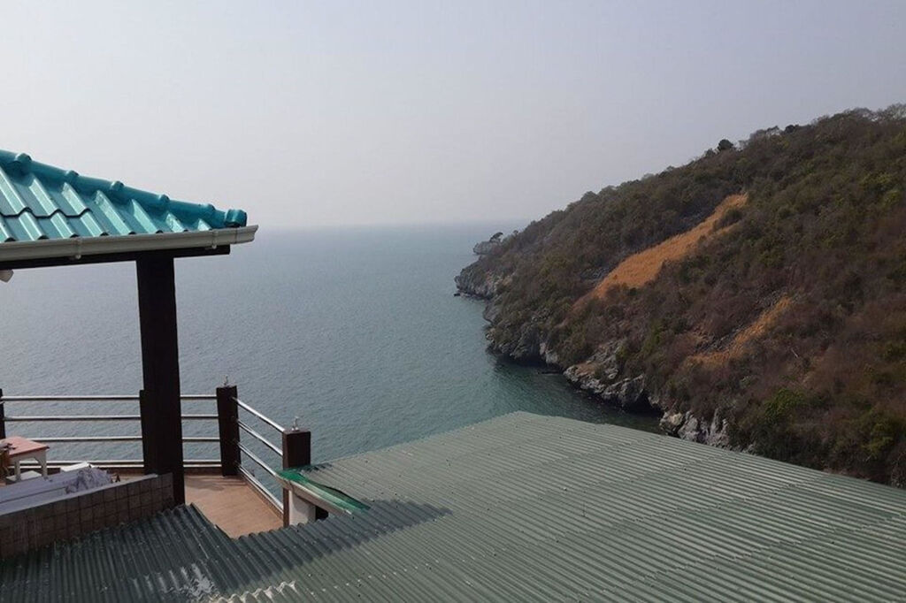Ко Сичанг: Yellow House Koh Sichang
