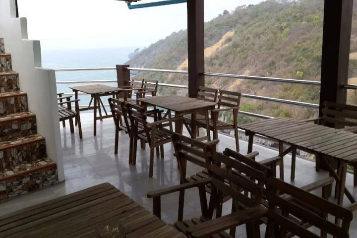 Ко Сичанг: Yellow House Koh Sichang