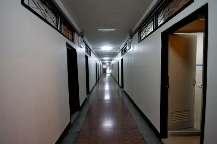 Бури Рам: Jaroensin Place