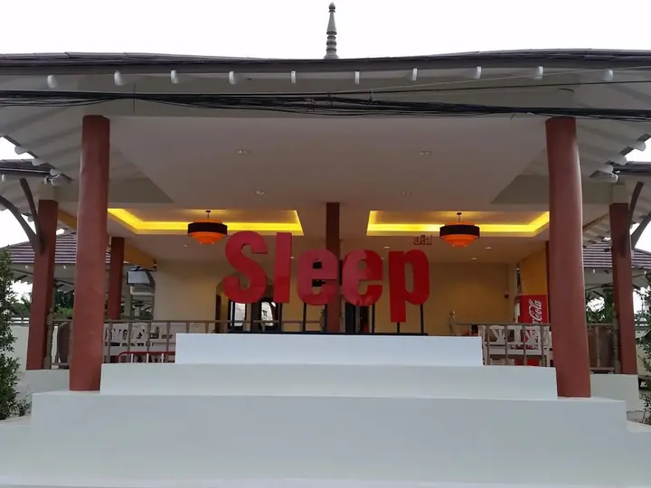 Сураттхани: Sleep Hotel