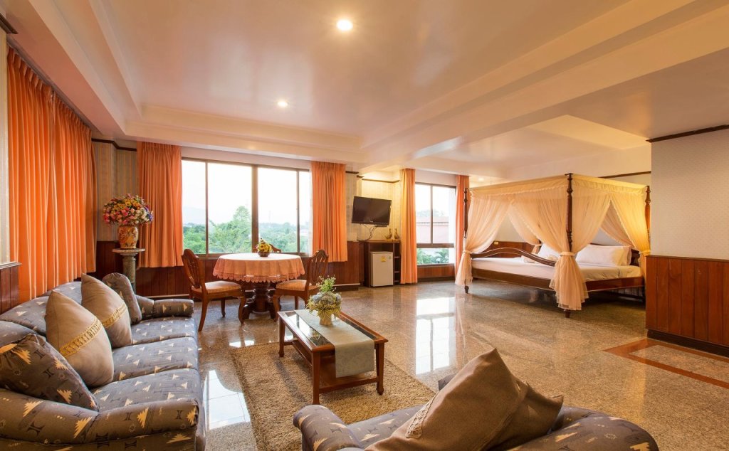 Пхетчабун: Kosit Hill Hotel