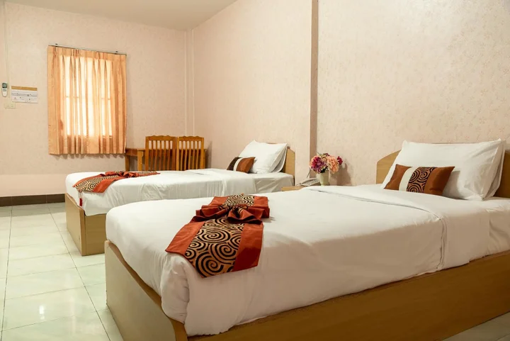 Чонбури: P.N. Gold Resort