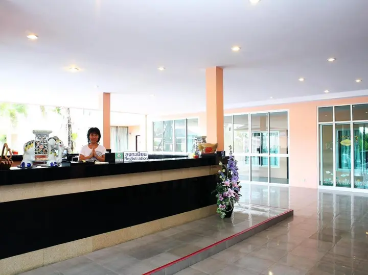 Мае-Сай: The Victory Hotel