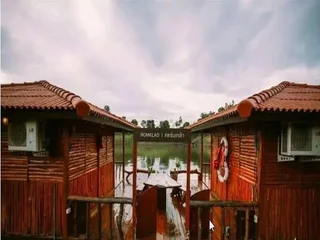 Си-Сават: Pufa EngNam Lake Resort