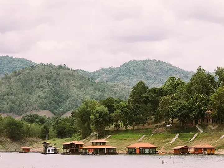 Си-Сават: Pufa EngNam Lake Resort