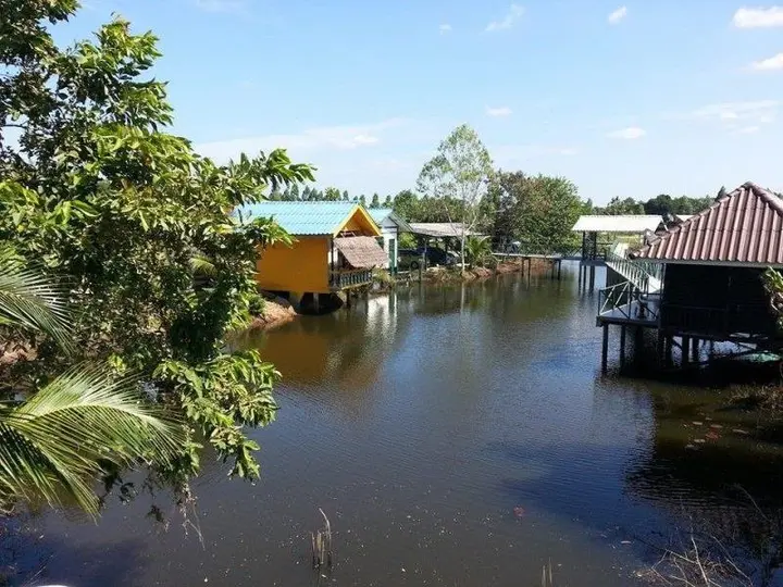 Тхепсатхит: Tantong Resort