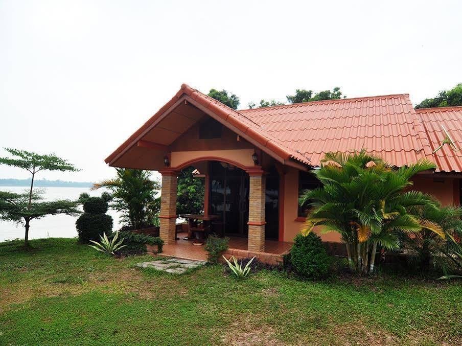 Дон Тан: Bann Rim khong Resort