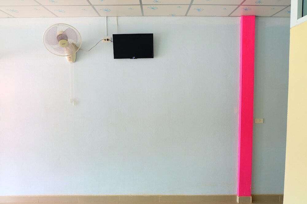 Сураттхани: Thanaroj Guesthouse