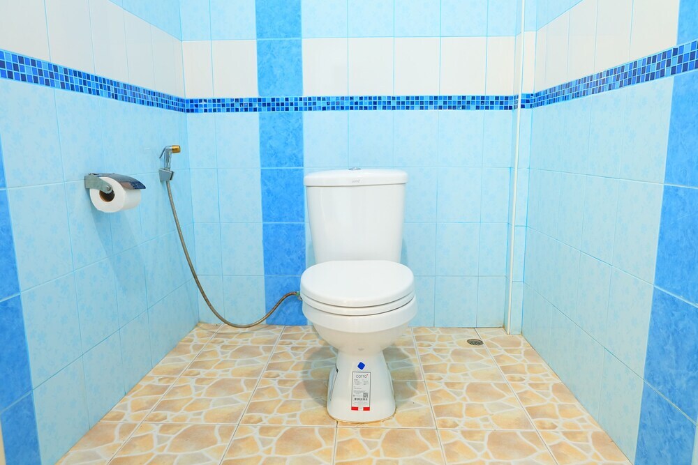 Сураттхани: Thanaroj Guesthouse