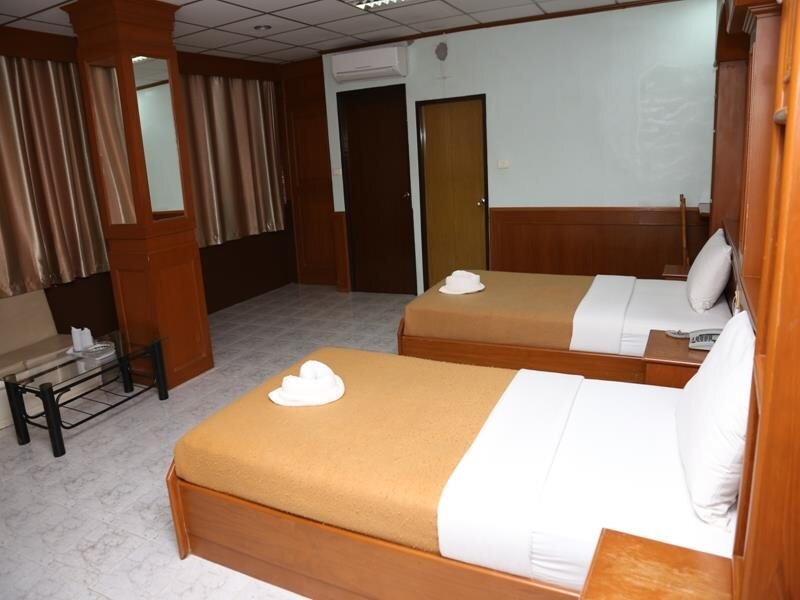 Сураттхани: Banpaktai Hotel